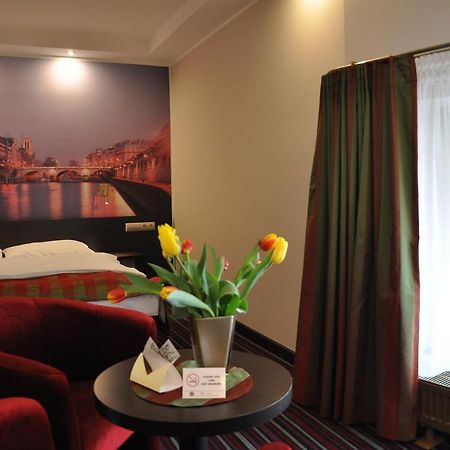 Nowy Tomyśl Hotel Atrium מראה חיצוני תמונה