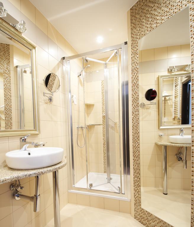 Nowy Tomyśl Hotel Atrium מראה חיצוני תמונה
