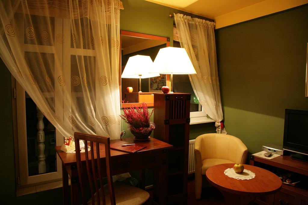 Nowy Tomyśl Hotel Atrium חדר תמונה