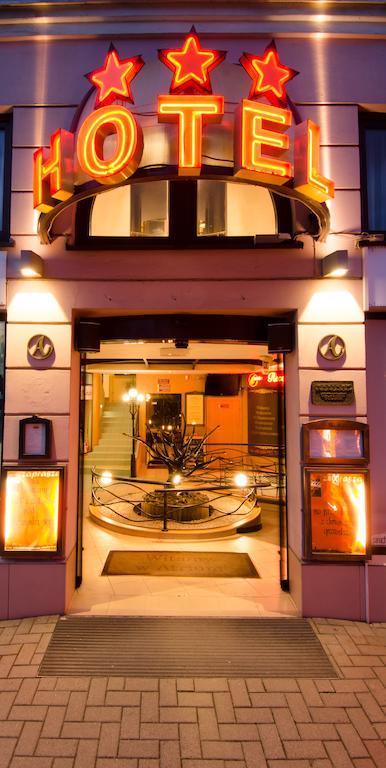 Nowy Tomyśl Hotel Atrium מראה חיצוני תמונה